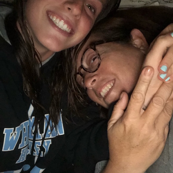 Meet your Posher, Tracy - Picture 1 of 1